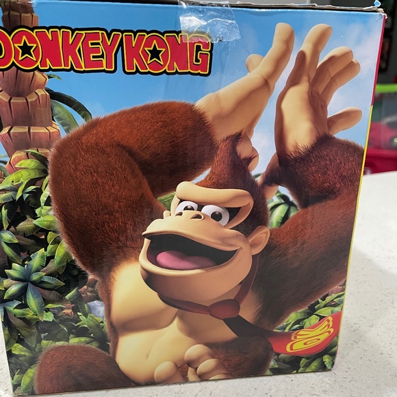 NEW Deluxe Donkey Kong Figure - Picture 3 of 4